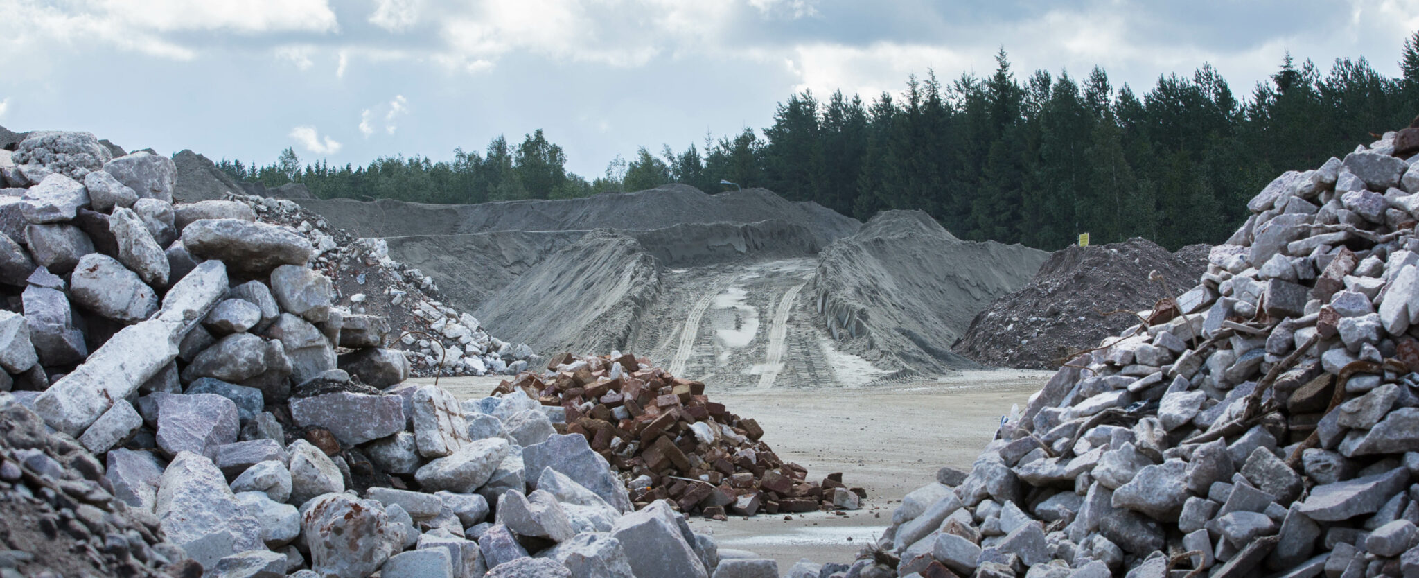 Bottom Slag Processing of contaminated soil and bottom slag - LHJ Group